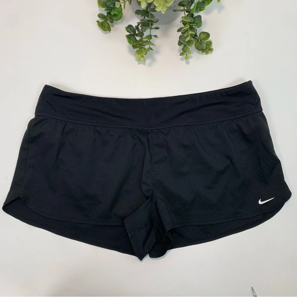 Nike Women’s Element Board Short Black Size XL - Picture 2 of 9